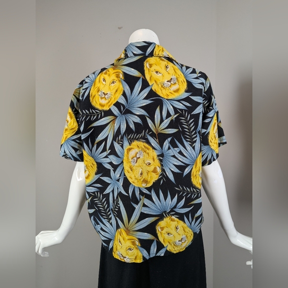 Vintage Crystal Lion Print Rayon Shirt | Tropical Animal Button Up | Size S - Picture 3 of 8
